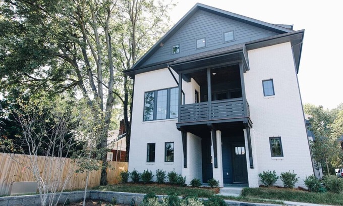 Historic Waverly Casa | Nashville Easy Living - Minutes to Downtown, Melrose/12S Neighborhood
