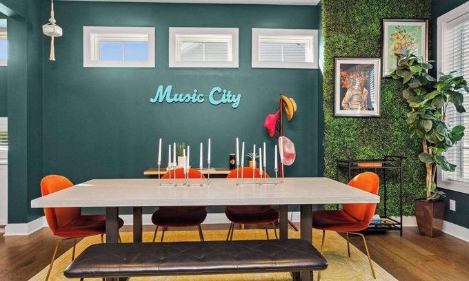 Historic Waverly Casa | Epic Spacious House Walkable to Coffee, Food, Music, & Zanies Comedy Club