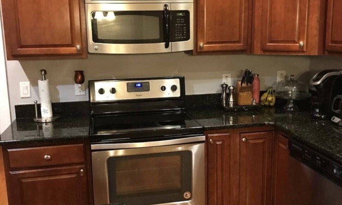 Brentwood Casa | Nashville/Brentwood Tn large family home extended stay rental