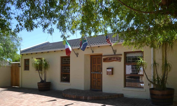 Edgemead Casa | Nat-Art Accommodation
