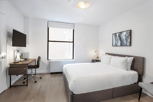 Midtown Apartamento | National at 888 Sixth Avenue - Furnished Apartments