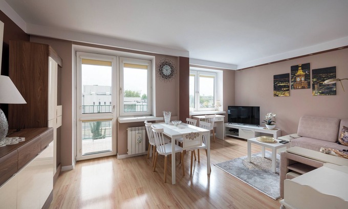Praga Poludnie Apartamento | National Stadium Comfy Apartment
