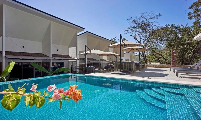 Playa Santa Teresa Hotel | NATURA Loft Garden