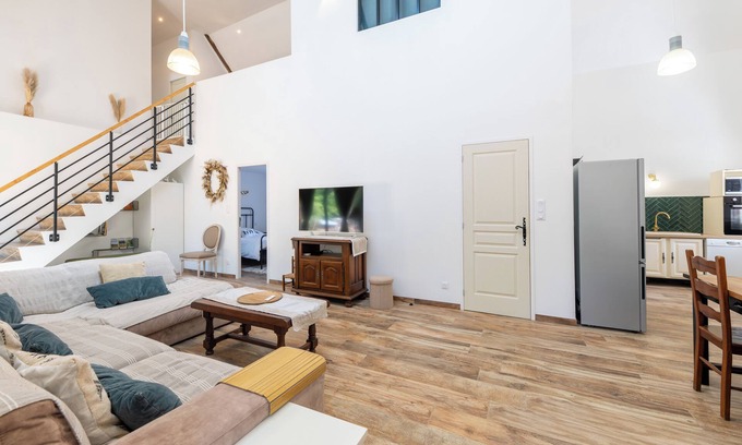Saint-Setiers Casa | Natural charm and open space