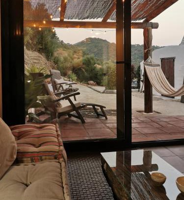 Genalguacil Casa | Naturaleza y Arte en la Casa del Molino