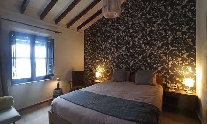 Yecla Cama Y Desayuno | Naturaleza y Vino! Habitación en Casa Rural con piscina al pie del Monte Arabí