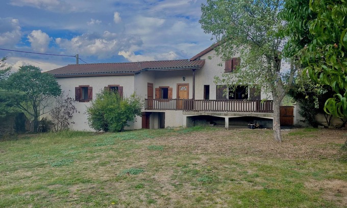Sauviat Casa | Nature and serenity gîte sleeps 9