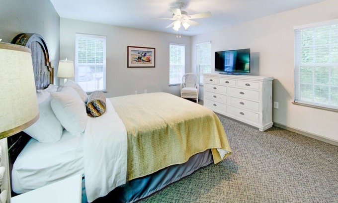 Sea Scape Complejo | Nature Escape! Surrounded by Lakes & Woodlands, Kitty Hawk Coastal Reserve