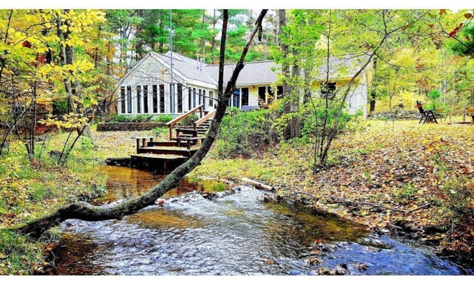 Mesick Cabaña | Nature Lover's Retreat: 10 wooded acres along a babbling creek