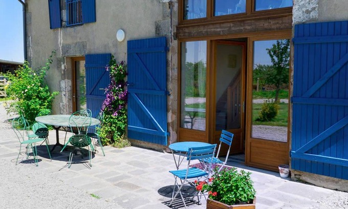 Souvigny Cabaña | Casa rural con piscina, vistas magníficas y actividades familiares en la naturaleza
