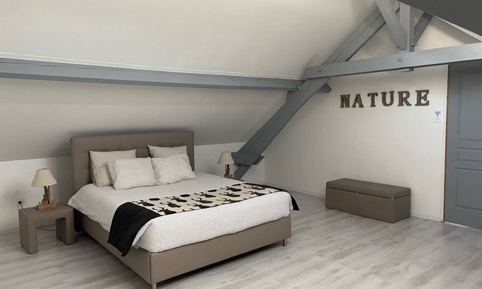 Romeries Cama Y Desayuno | Nature Room