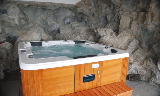 St Andra-Hoech Casa | Naturpark-, Weinbergferienhaus Uhl, hidromasaje y sauna
