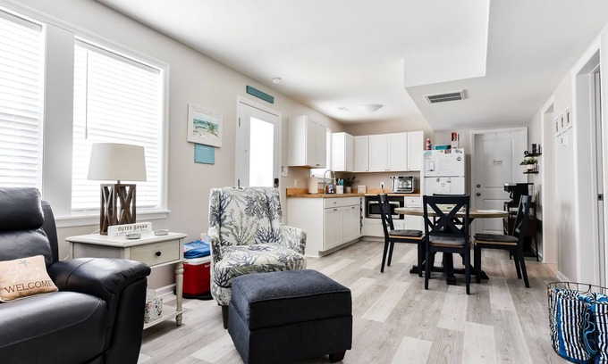 Colington Apartamento | Nauti Beaches 2 KING Bedroom Apt located in KDH - MP7, sleeps 4