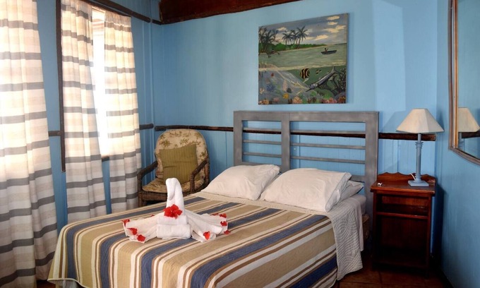 Placencia Apartamento | Gran familia Unidad justo en la playa a pocos pasos del Caribe y la piscina
