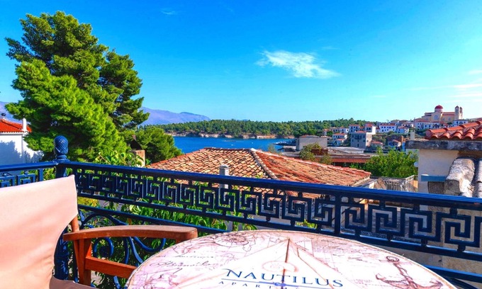 Galaxidi Apartamento | Nautilus Luxury Suites