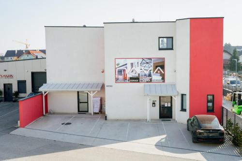 Wiener Neustadt Apartamento | Nava Motel & Storage