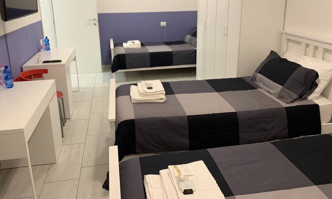 Stadera Apartamento | Navigli District - Bright apartment with balcony Free Parking & Wi-Fi