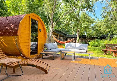 Szemud Apartamento | NaWypasie Apartment with Sauna Beautiful Garden SUP Board and Just 30 Minutes from Gdańsk and Gdynia