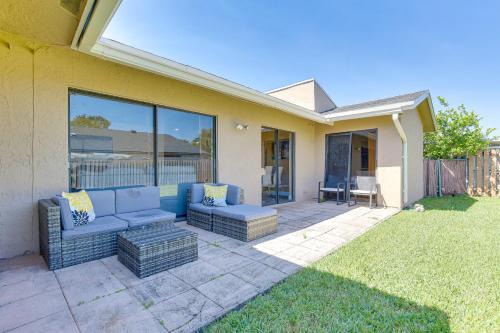 Sunrise Casa | Near Beaches Pet-Friendly Sunrise Escape with Patio