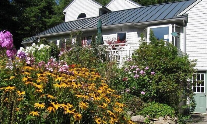 Biddeford Apartamento | Cerca de la piscina Biddeford. Tranquilo, privado, escondite.