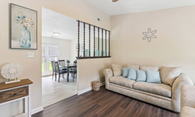Piney Green Casa | Quaint Jacksonville Getaway Near Camp Lejeune!