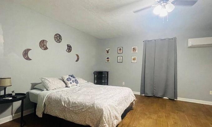 Westlake Casa | Near Casino's, Beach & Downtown Lake Charles!