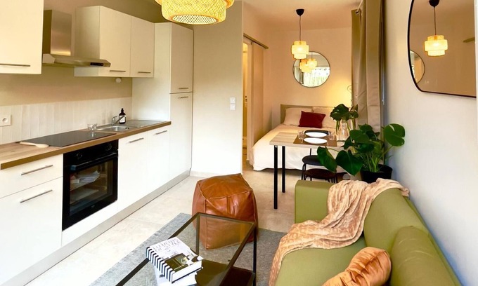 Carnoux-en-Provence Apartamento | Near Cassis - Charming new studio apartment