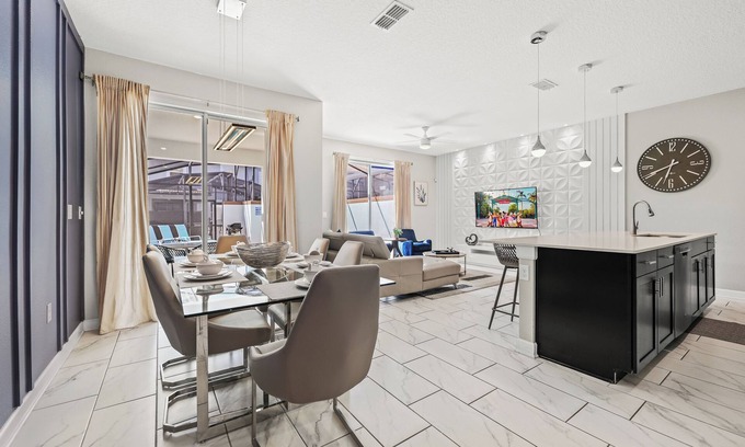 Kissimmee Casa | Near Disney, 4BR with Private Pool