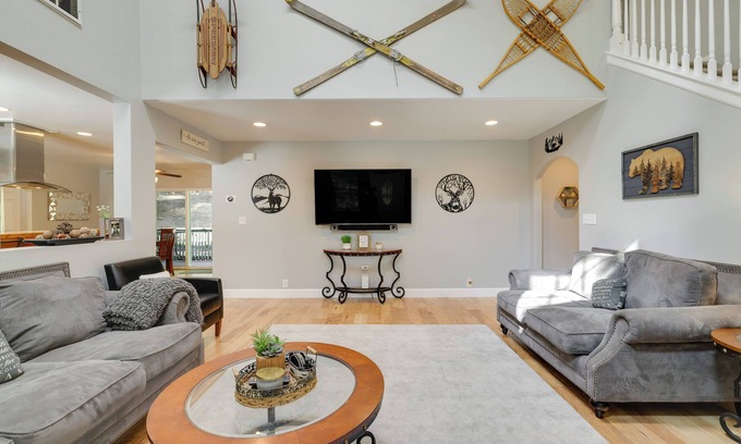 Twain Harte Casa | Near Dtwn: Twain Harte Home w/ Furnished Deck!