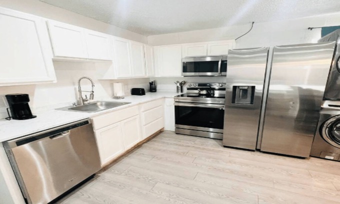 Las Vegas Apartamento | Near Fremont Apartment 3bed,Pet friendly, Parking