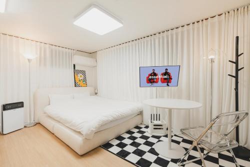 Seogyo-dong Villa | Near Hongdae Station, 30sec on foot