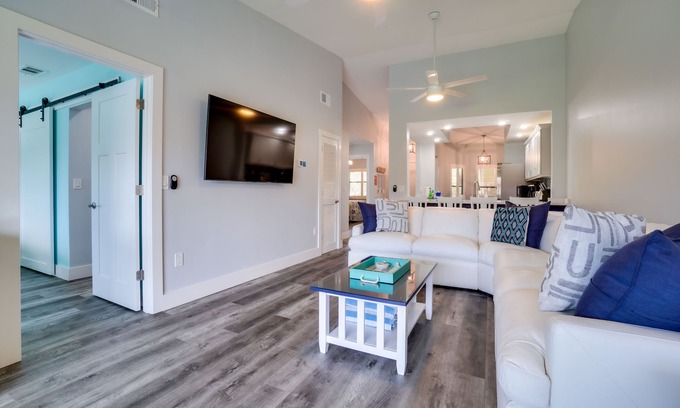 Trailer Estates Condominio | Near IMG - Shorewalk Unit 202 by SeaBreeze Vacation