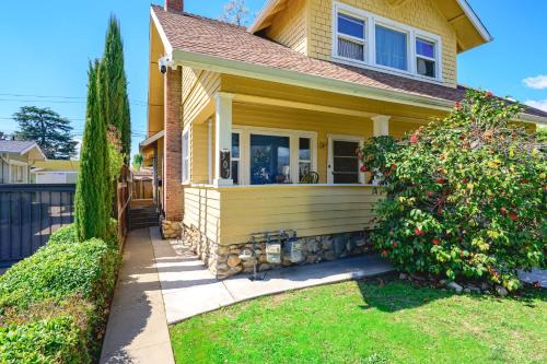 San Gabriel Apartamento | Near LA Cozy Home with Full Kitchen & Laundry