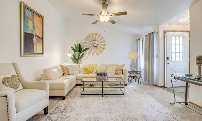 Green Bay Casa | Near Medical Corridor: 'Whimsy Wisconsin' Duplex