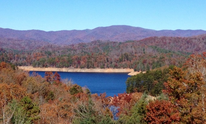 Unaka Casa | Smokey View Home - pata de oso en el lago Hiwassee - $ Millones Ver