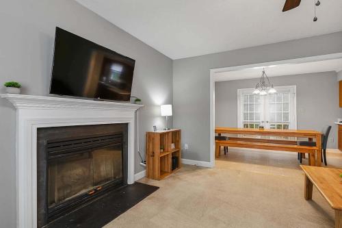Southeast Raleigh Casa | Near Parks Trails & Downtown Raleigh Retreat