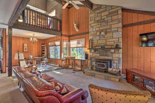 Long Pond Casa | Near Skiing Lakefront Gem with Kayaks in Long Pond