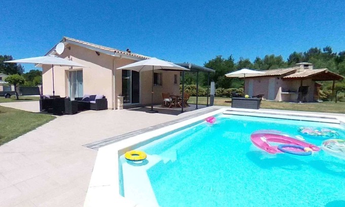 Grayan-Et-L'Hopital Casa | Cómoda casa de 100 m2 con jardín vallado de 2400m2 y piscina climatizada.