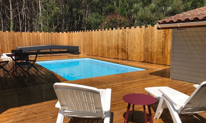 Grayan-Et-L'Hopital Chalet De Esquí | Near Soulac/mer 50M² air-conditioned chalet with private heated indoor pool