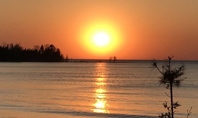 Saugeen Shores Casa | Boutique Cottage en Port Elgin ... 30 segundos a pie de la playa de arena del lago Huron
