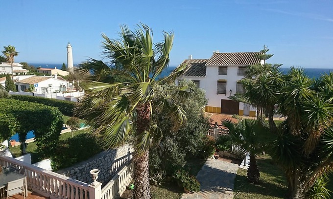 El Faro Casa | Near the Sea , Views and Golf Junto al Mar y el Golf en el Faro.