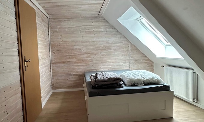 Warringholz Apartamento | Near Wacken - large, quiet, animal-loving & in the countryside