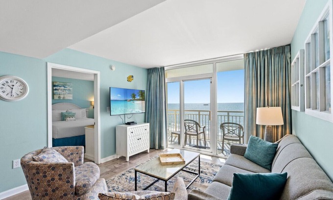 Myrtle Beach Condominio | Need a beach getaway? Book our gorgeous Condo now!