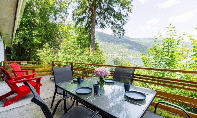 Nelson Condominio | Nelson, What a view, 3 Queens, 2 Singles full kitchen, Beach front, Mountains