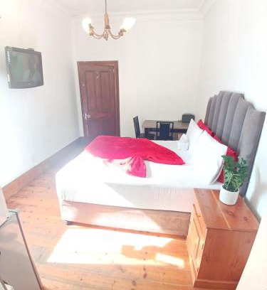 Eikenbosch Apartamento | Neo & Ruks Guest House Boston Belleville 9