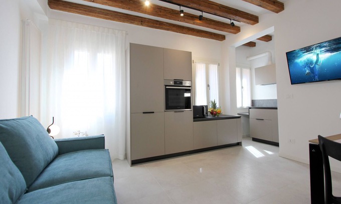 Santa Croce Apartamento | Neon Art (Residence Modern Art)