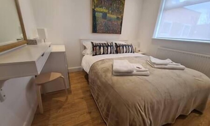 Luton Apartamento | Neon Heights 2 bed Luton town centre