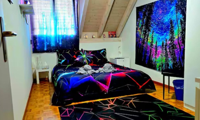 Bumpliz Cama Y Desayuno | Neon Vibes - a 5km do centro de Bern