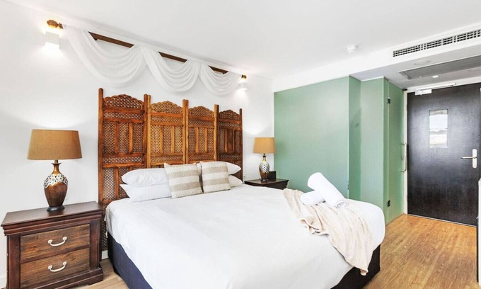 Perth Hotel | Nest on Newcastle – E4