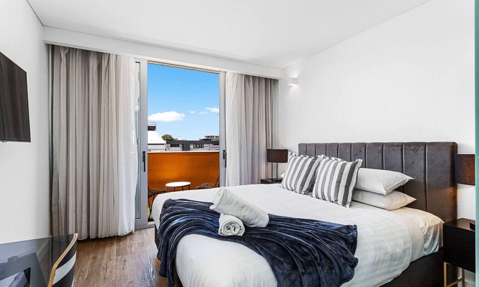 Perth Hotel | Nest on Newcastle – N2